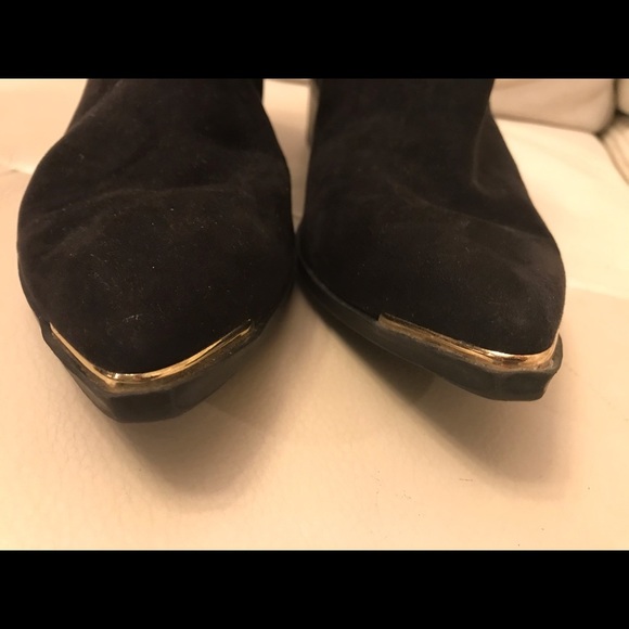 Expression Black Ankle Boots - Picture 5 of 8